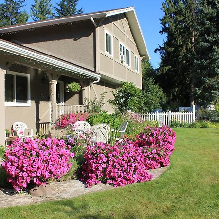 Alpenrose Revelstoke Bed&Breakfast Eksteriør bilde