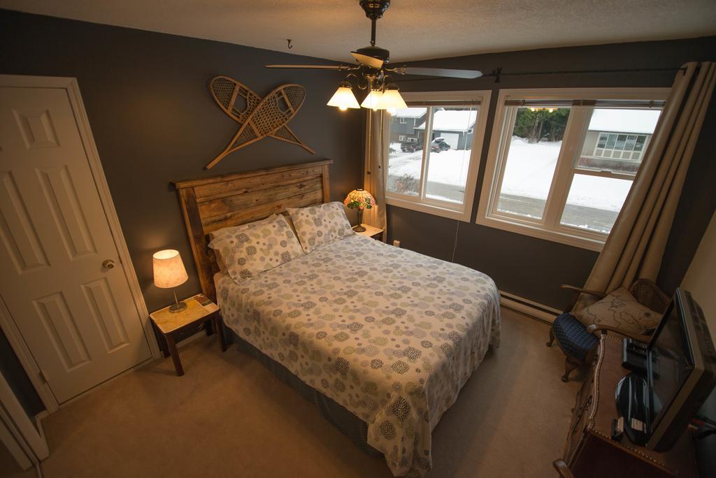Alpenrose Revelstoke Bed&Breakfast Rom bilde