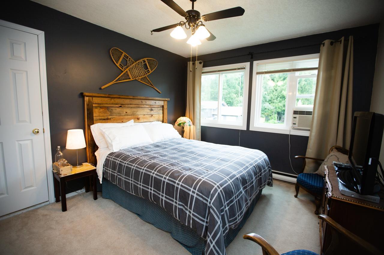 Alpenrose Revelstoke Bed&Breakfast Rom bilde
